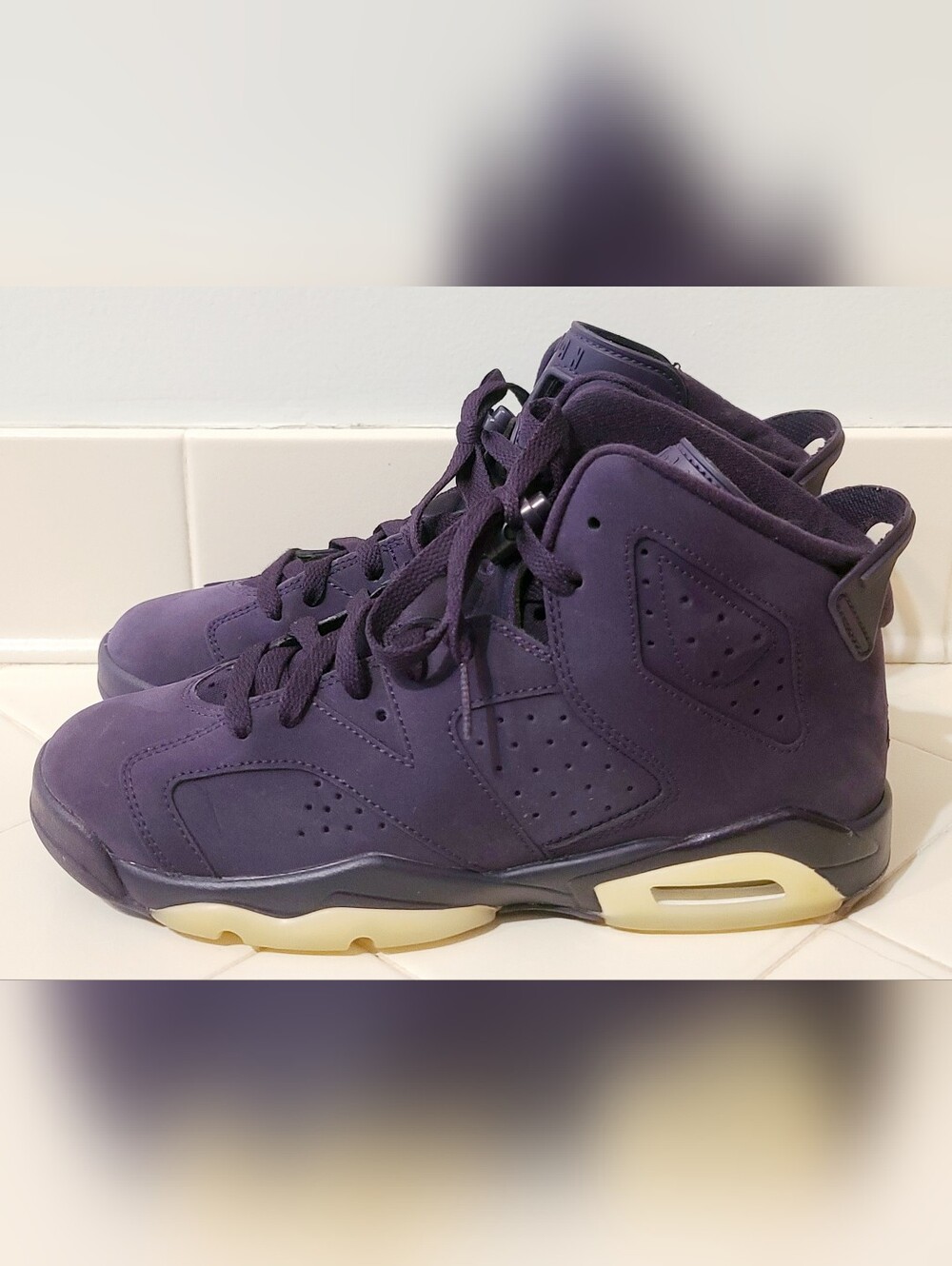 Jordan 6 Retro Purple Dynasty GS Size 6.5Y